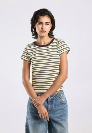 America Today, Print T-shirt - beige