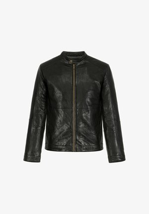 Czarna skórzana kurtka z przednim zamkiem błyskawicznym, długimi rękawami i kołnierzem na zatrzask na białym tle.