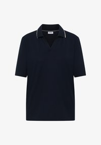 Polo de manga corta azul marino con cuello abierto y detalle de ribete blanco en los bordes del cuello.