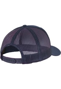 Cappellino da baseball blu navy con retro in rete, visiera solida, chiusura a scatto regolabile e dettagli testurizzati sulla rete per la ventilazione.