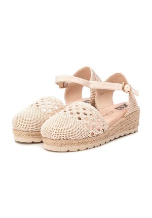 XTI Bailarinas con hebilla - beige