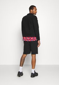 Brave Soul FIELDING - Casaco de ganga - black