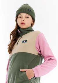 Fleece pullover met groene, beige en roze kleurvlakken. Beschikt over een hoge kraag, een halve rits en een voorkeurszak. Getextureerde stof.