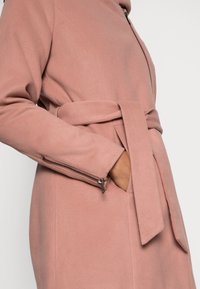 ONLY Mantel - pink