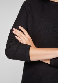 QS Trui - black