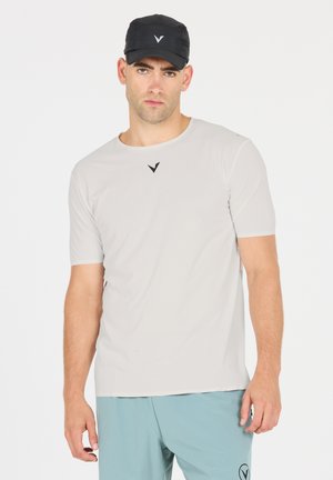 VIRTUS AYAAN - Tekninen t-paita - white
