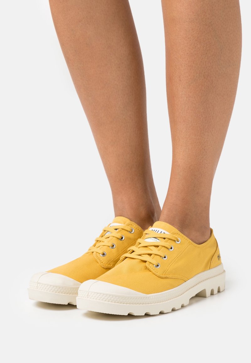 Palladium Baskets basses - yellow