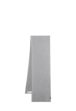 Écharpe en laine grise, de forme rectangulaire allongée, avec un tricot en relief, finitions aux bords, petite étiquette de marque à une extrémité.