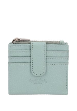 Lichtblauwe leren portemonnee met voorkantkaartsleuven, een drukknoopsluiting en een ritssluiting voor munten aan de bovenkant.