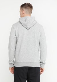adidas Performance MUST HAVES SPORT REGULAR FIT HOODIE - Felpa con cappuccio - medium grey heather/black
