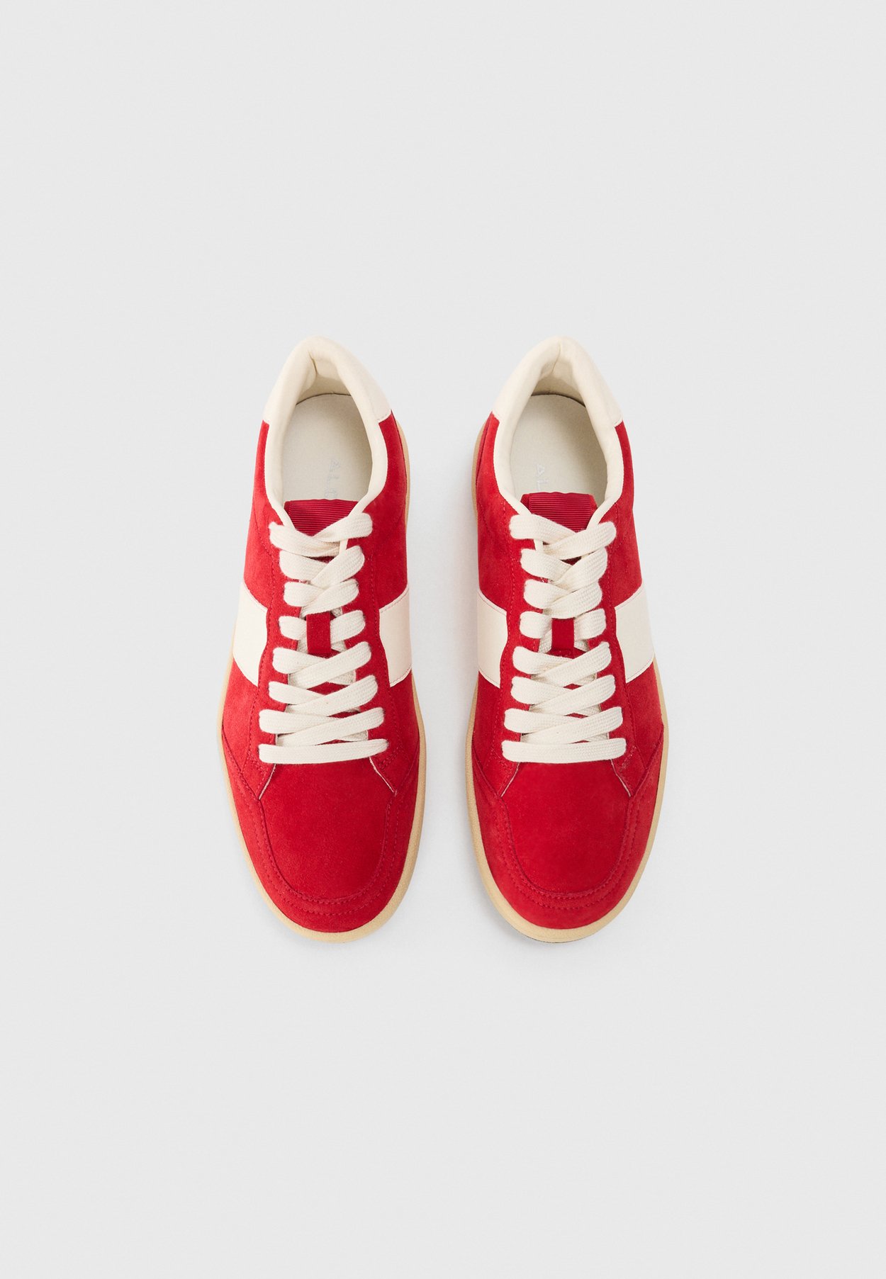 Sneaker low