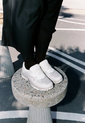 ECCO, BY NATACHA RAMSAY - LEVI -  RECEPTOR XP - Scarpe senza lacci - gravel ice white gravel pure cashme grav