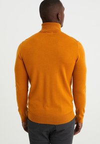 WE Fashion THE MERINO KNIT - Džemperis - yellow