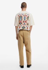 Desigual - Print T-shirt - white Thumbnail Image 1