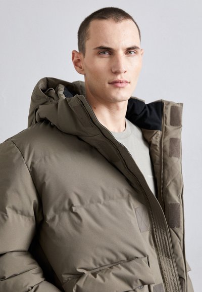 Holzweiler DOVRE JACKET - Jachetă cu puf - taupe
