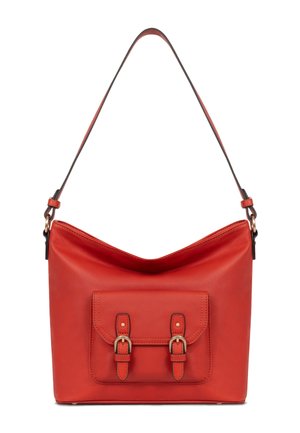 Rode leren schoudertas met verstelbare riem en voorvak met twee gespsluitingen.