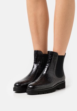 Melvin & Hamilton, Enkellaarsjes met plateauzool - black