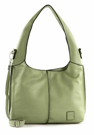 Bolsa de hombro de cuero verde claro suave con correa ancha y correa cruzada desmontable y ajustable, costura sutil y un pequeño parche cuadrado de la marca.