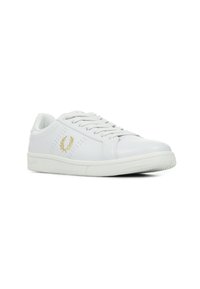 Fred Perry Baskets basses - white gold