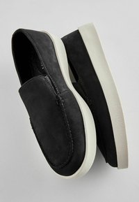 Next CONTRAST LOAFERS - Belebújós cipők - black