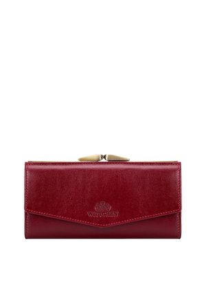 Rotes Lederportemonnaie mit Druckknopfverschluss und geprägtem Logo, rechteckige Form und glatter Textur, frontseitig auf weißem Hintergrund dargestellt.