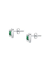 Orecchini a bottoniera in argento con pietra verde rotonda, circondata da piccole pietre trasparenti, con una finitura lucida e un design semplice a perno.