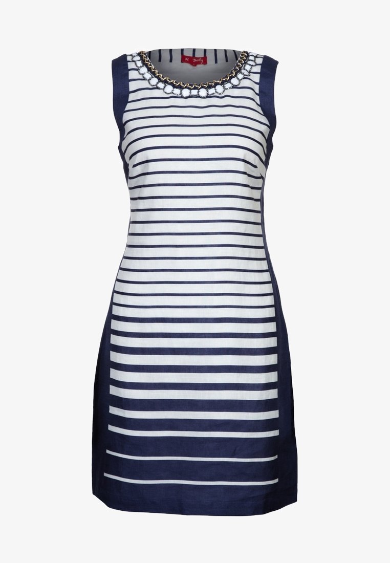 Sukienka bez rękawów z granatowo-białymi poziomymi paskami, okrągłym dekoltem ozdobionym łańcuszkami i dopasowanym krojem.