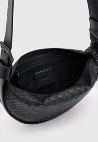 AllSaints HALFMOON SNAKE - Borsa a tracolla - black
