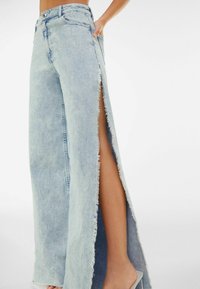 Bershka Flared jeans - light blue