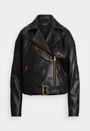 Zwarte leren motorjack met doorgestikte schouderdetails, gouden metalen accenten, een ceintuur in de taille en meerdere zipzakken.