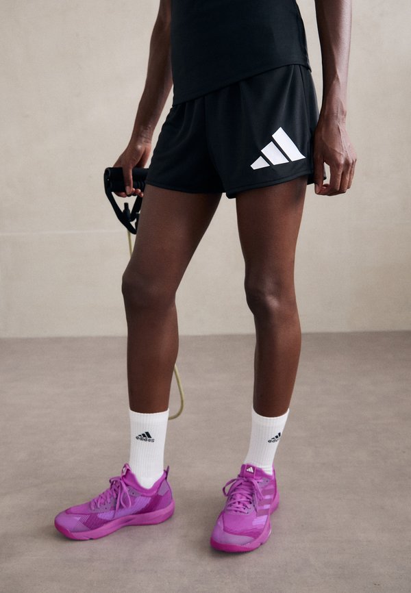 TRAIN ESSENTIALS BIG  LOGO - Sports shorts