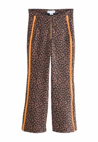 Brązowe spodnie w panterkę z czarnymi plamami, ozdobione pomarańczowymi paskami po bokach i zamkiem z przodu. Wykonane z elastycznej tkaniny.