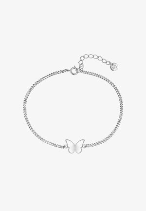 Bracciale in argento con un charm a forma di farfalla al centro. Presenta una catena testurizzata e un chiusura regolabile con un charm circolare.