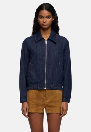 - Kurtka jeansowa