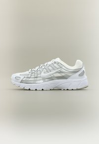 Non sélectionné, white/photon dust/metallic silver-coloured