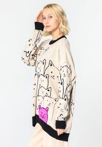 Cesare Gaspari Maglione - beige black