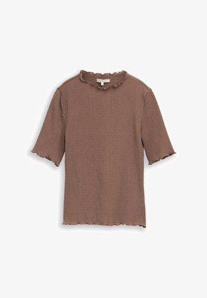 Top marrone a maniche corte con bordi a coste, collo rotondo e orlo arricciati, realizzato in tessuto strutturato, disteso su uno sfondo bianco.