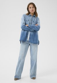 Kaffe MIALA - Camicia - light blue denim ombre