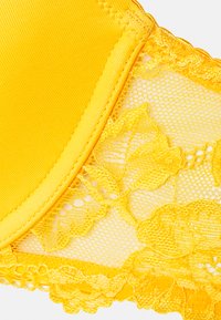 LASCANA FOAM - Soutien com aro - papaya yello