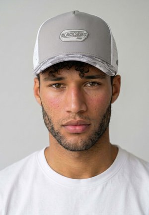 Blackskies, BS PRO ALL SPORTS PERFORMANCE CAP UNISEX - Casquette - off-white