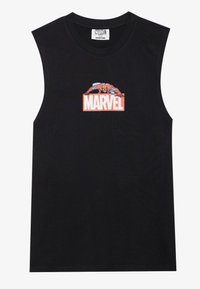Must mustata t-särk, mis on valmistatud puuvillast, esiküljel on punane ja sinine Marveli logo koos Spider-Mani disainiga.