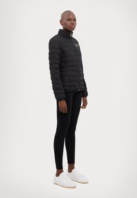 EA7 Emporio Armani Zimska jakna - black