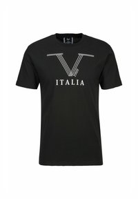 Schwarzes Baumwoll-T-Shirt mit einem weißen Grafikdesign, das den Text "V" und "ITALIA 1969" zeigt. Klassischer Rundhalsausschnitt und kurze Ärmel. Einfach und modern.