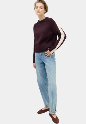 Marks & Spencer, OVERARM STRIPE JUMPER. - Striktrøje - dark aubergine