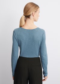Marc O'Polo HENLEY, LONG SLEEVE - Topper langermet - hazy blue