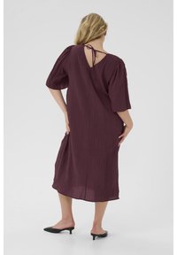 Kaffe Curve Vestido informal - fudge