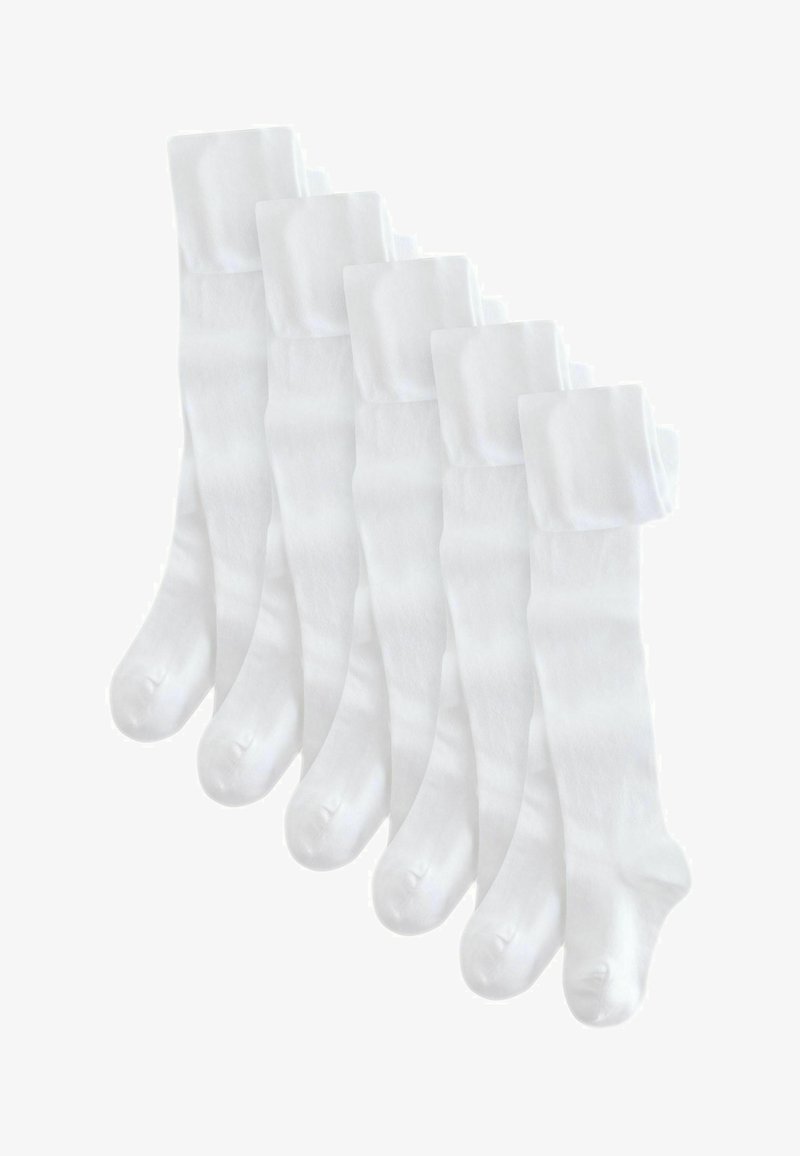 Białe skarpetki do kolan, gładka tekstura, miękki materiał, o prostym wzorze i żeberkowanych mankietach. Sześć par ułożonych w kolejności.