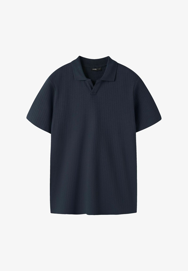 Polo bleu marine à manches courtes avec une texture côtelée et un petit col avec une ouverture en V.