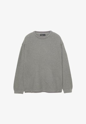 Harmaa ribbikuvioinen neulepaita pitkillä hihoilla, pyöreällä kaula-aukolla ja teksturoidulla kankaalla. Ominaisuuksina suora helma ja minimaalisesti brändäystä sisäpuolella.