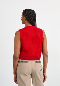 adidas Originals VEST - Camisola - better scarlet